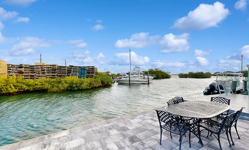 Deep water docking with quick ocean or open water access