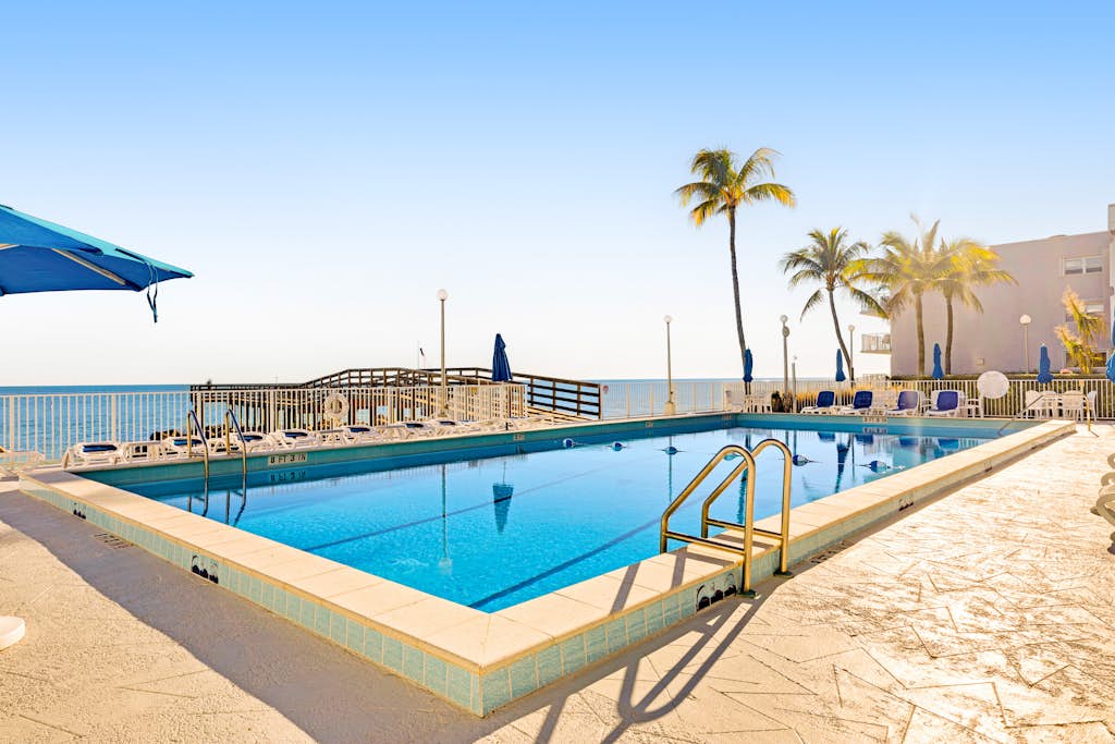 Oceanfront condo with stunning view, pool, beach access & tennis courts