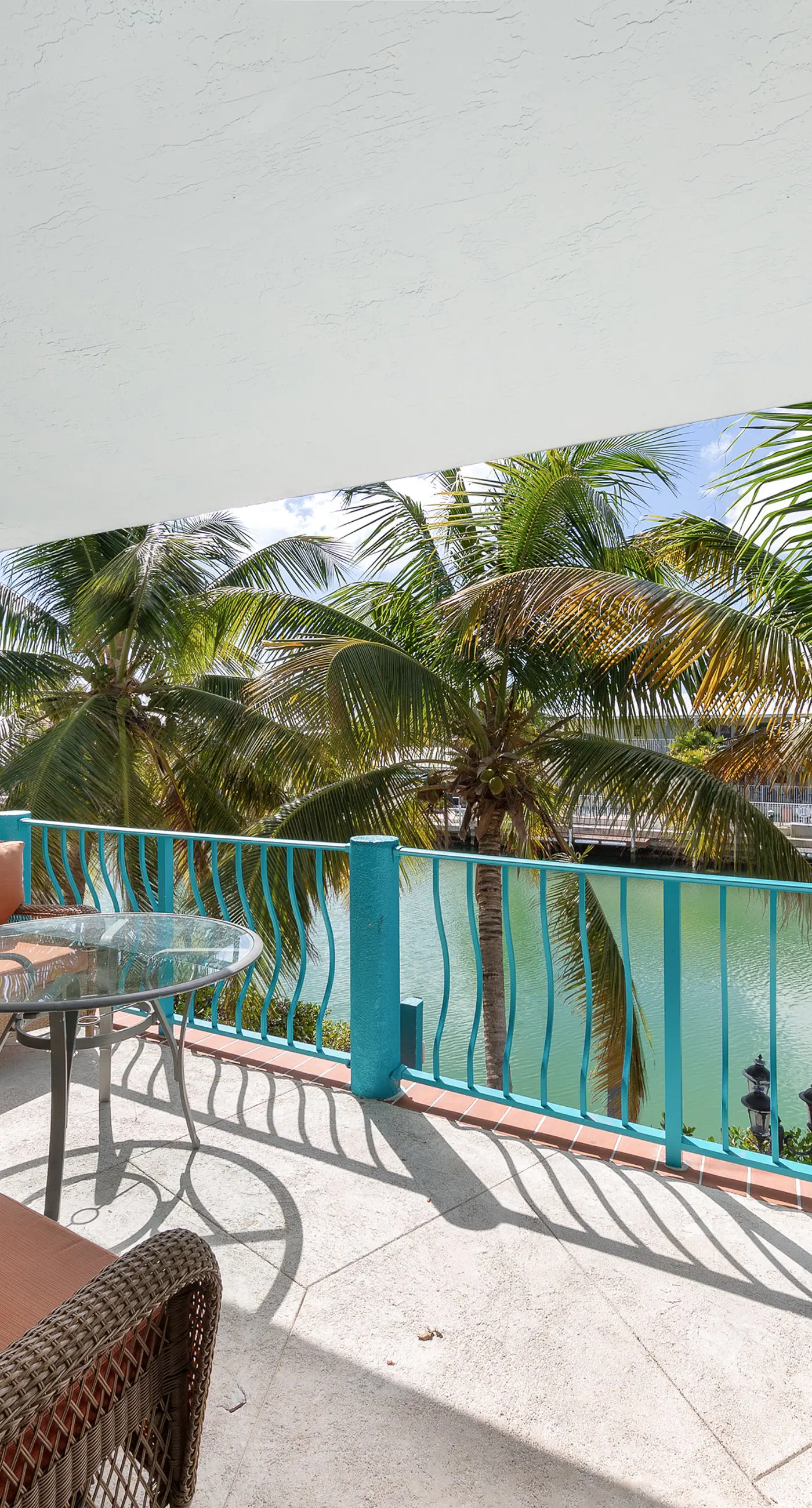 Tropical Charm