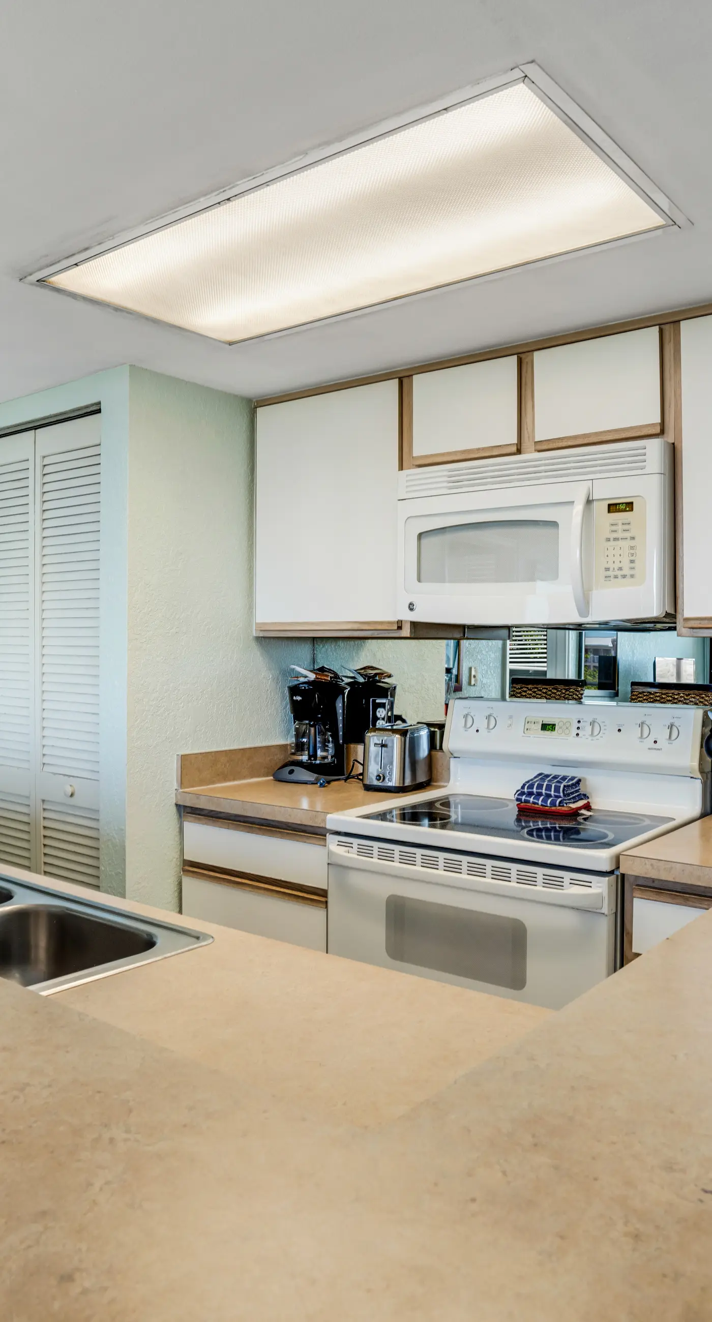 Sunrise Suites - Paradise Escape 407