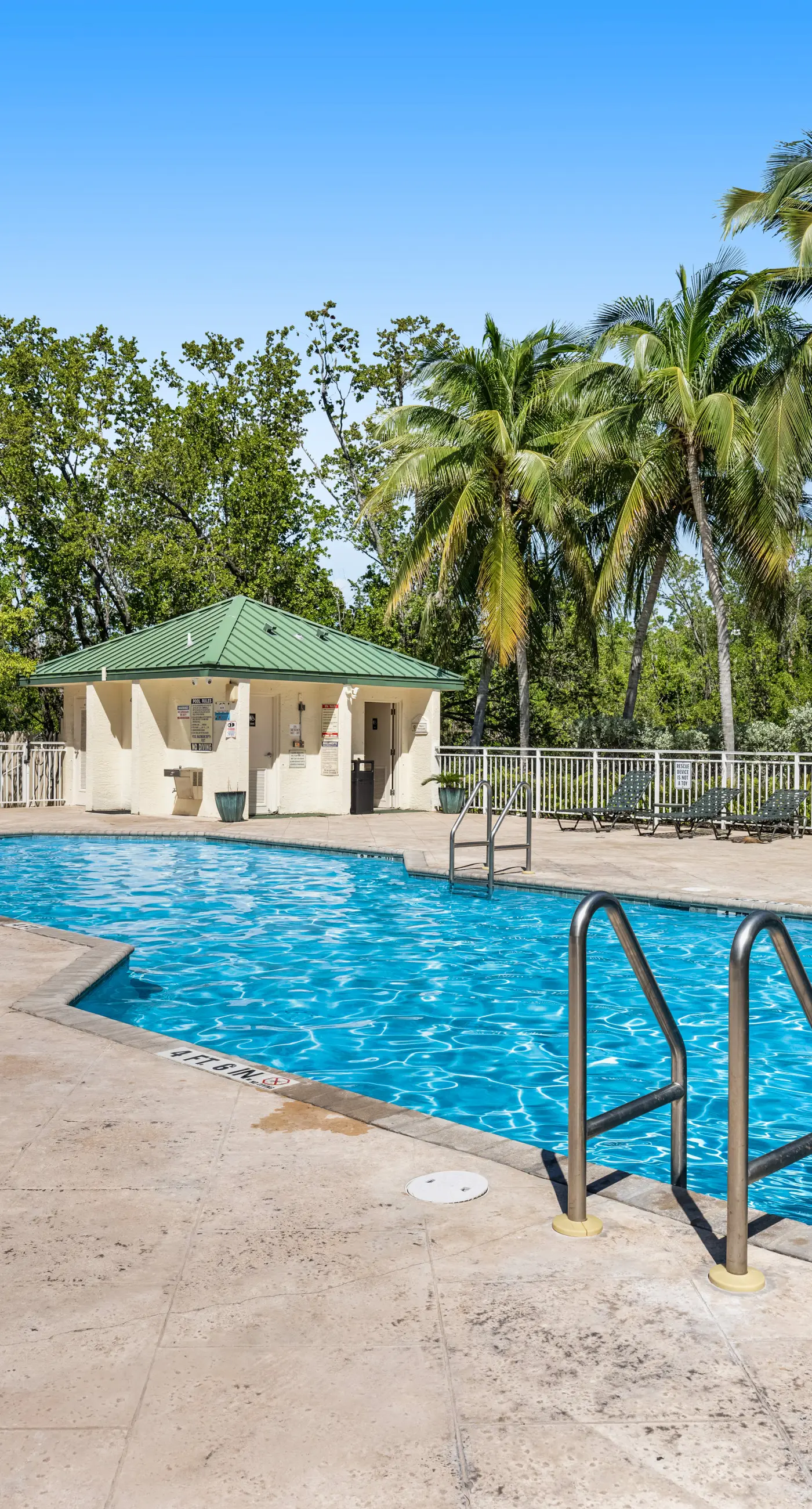 Sunrise Suites - Paradise Escape 407
