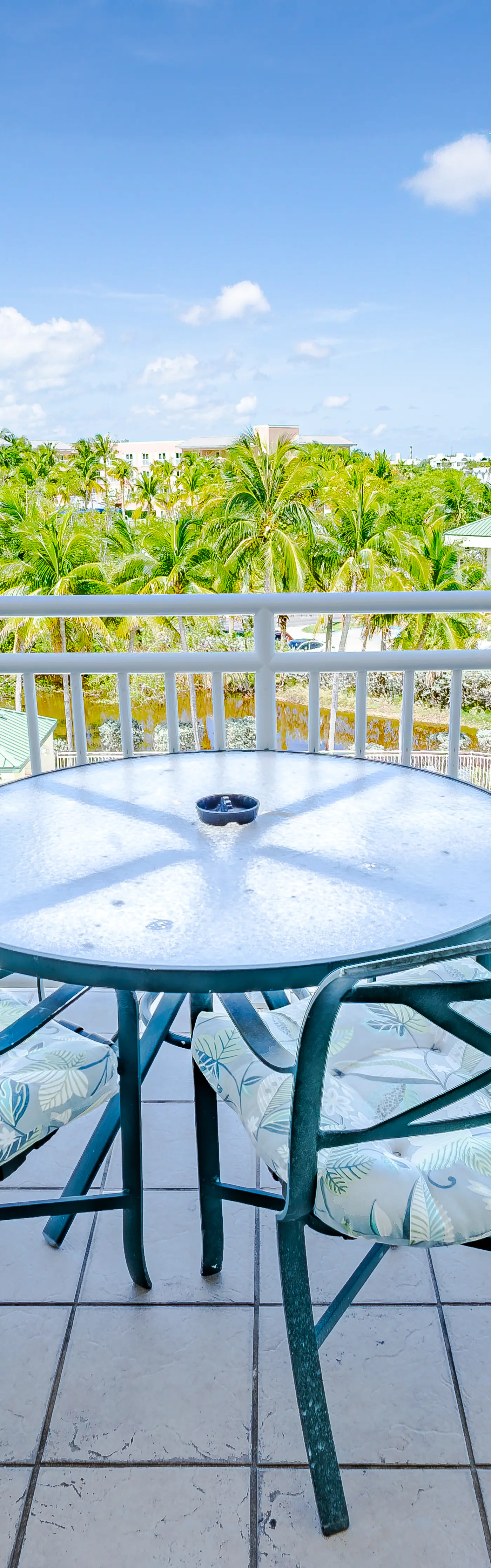 Sunrise Suites - Paradise Escape 407