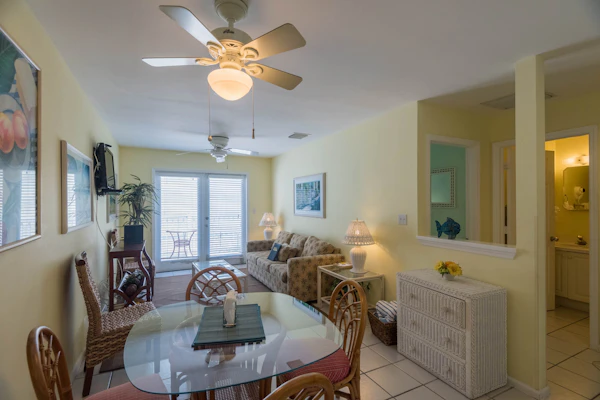 Sunny Tropical Condo with WiFi & Pool - Close to Beachside Action