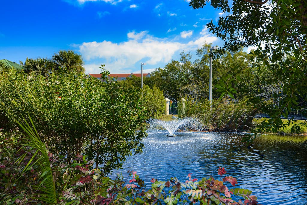 Resort condo with pool & hot tub, private parking