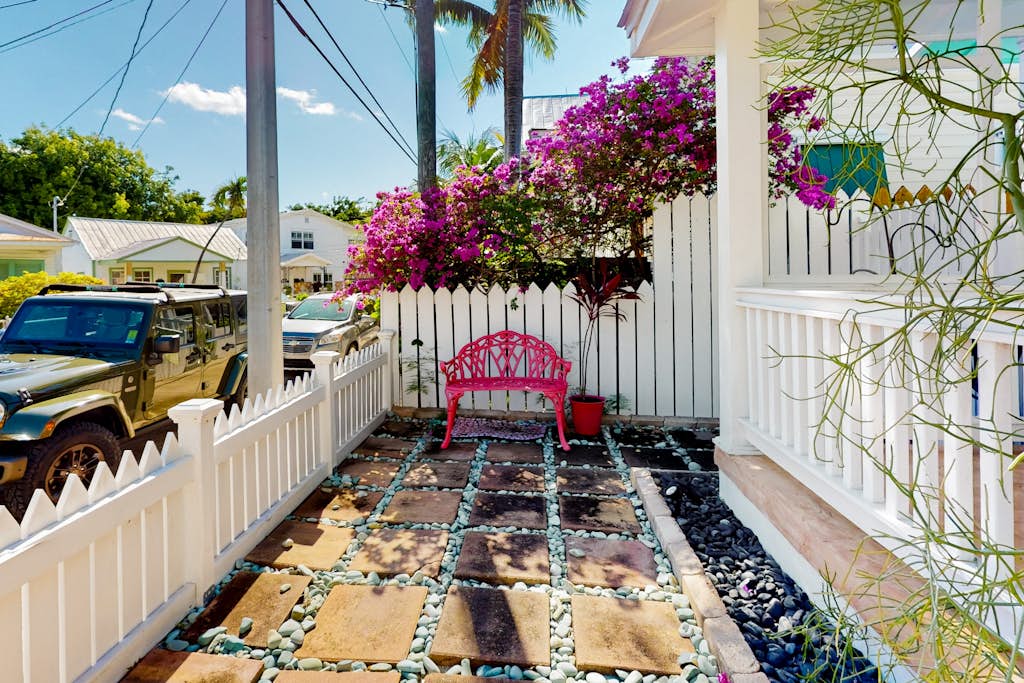 Bohemian island home full of color and modern amenities - in a great location