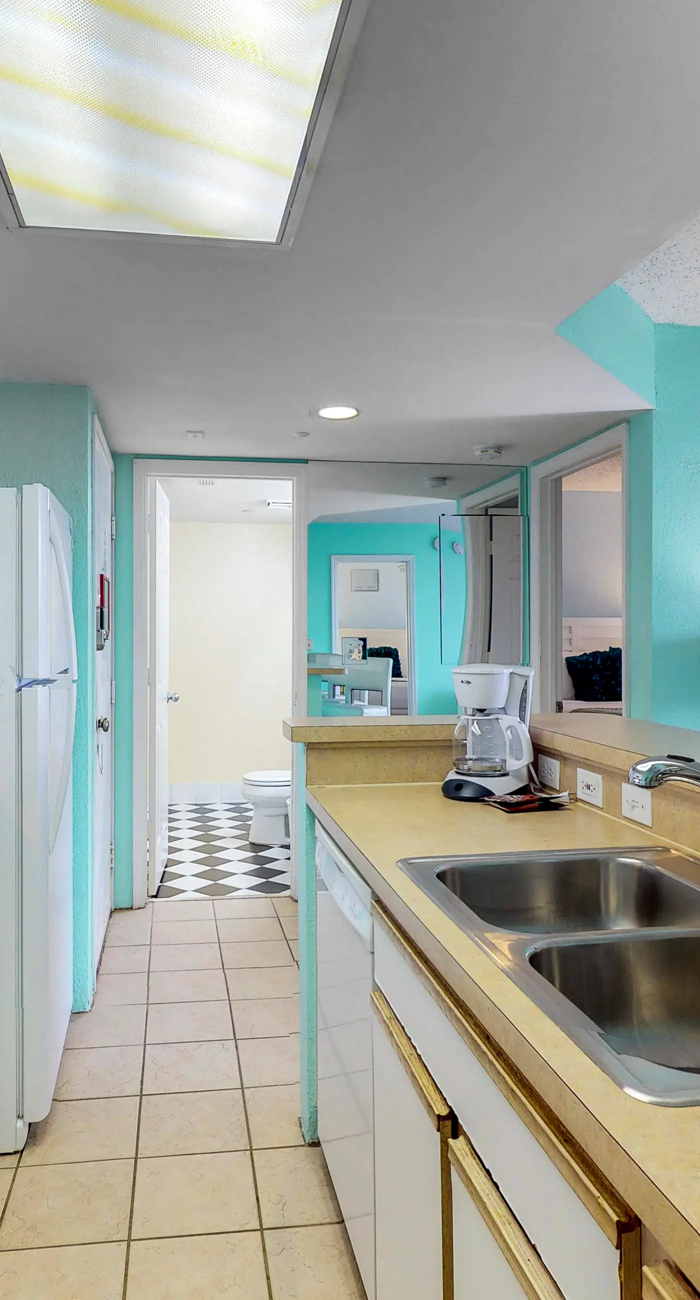 Sunrise Suites - Martinique Suite 108