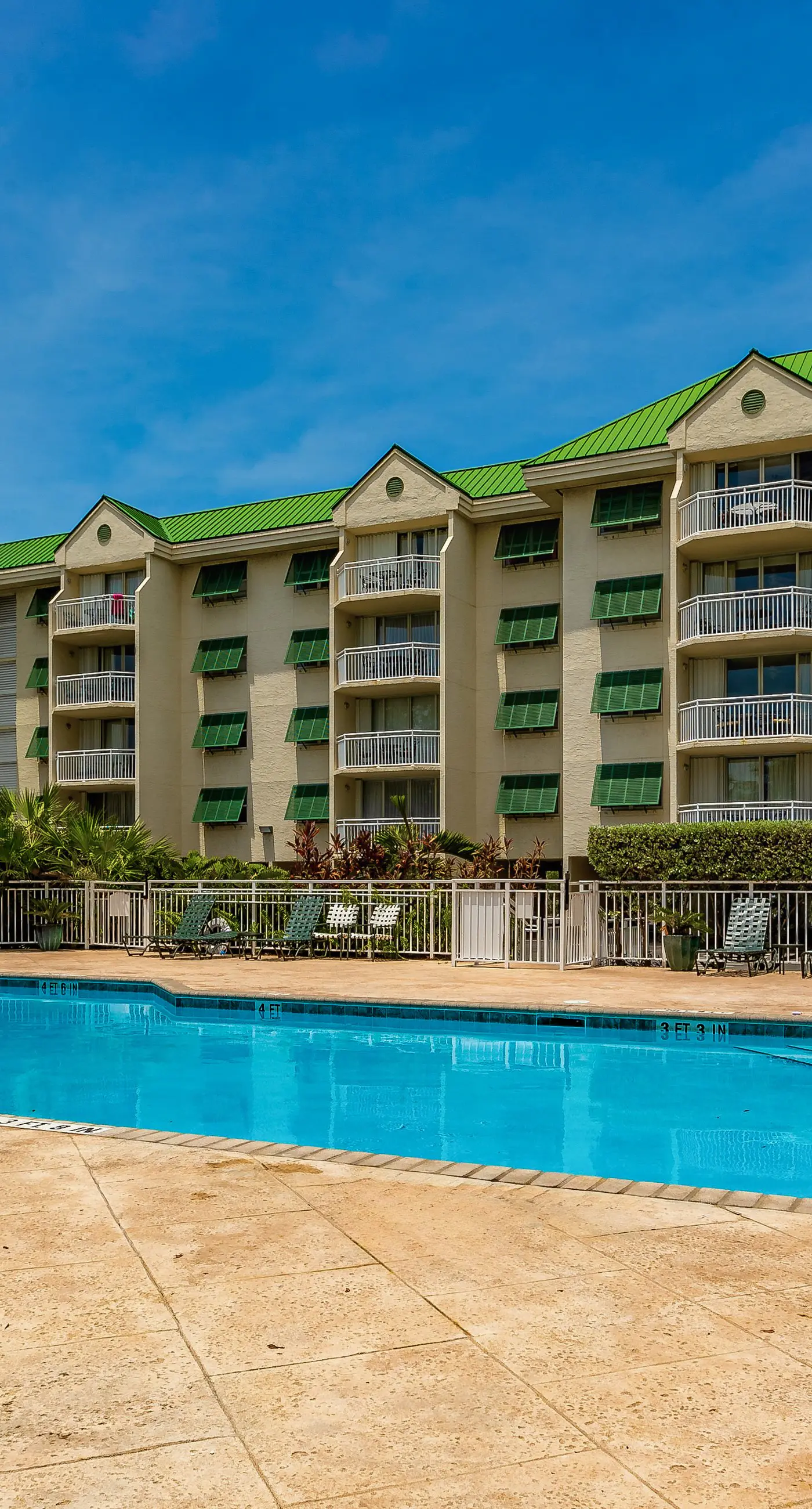 Sunrise Suites - Martinique Suite 108