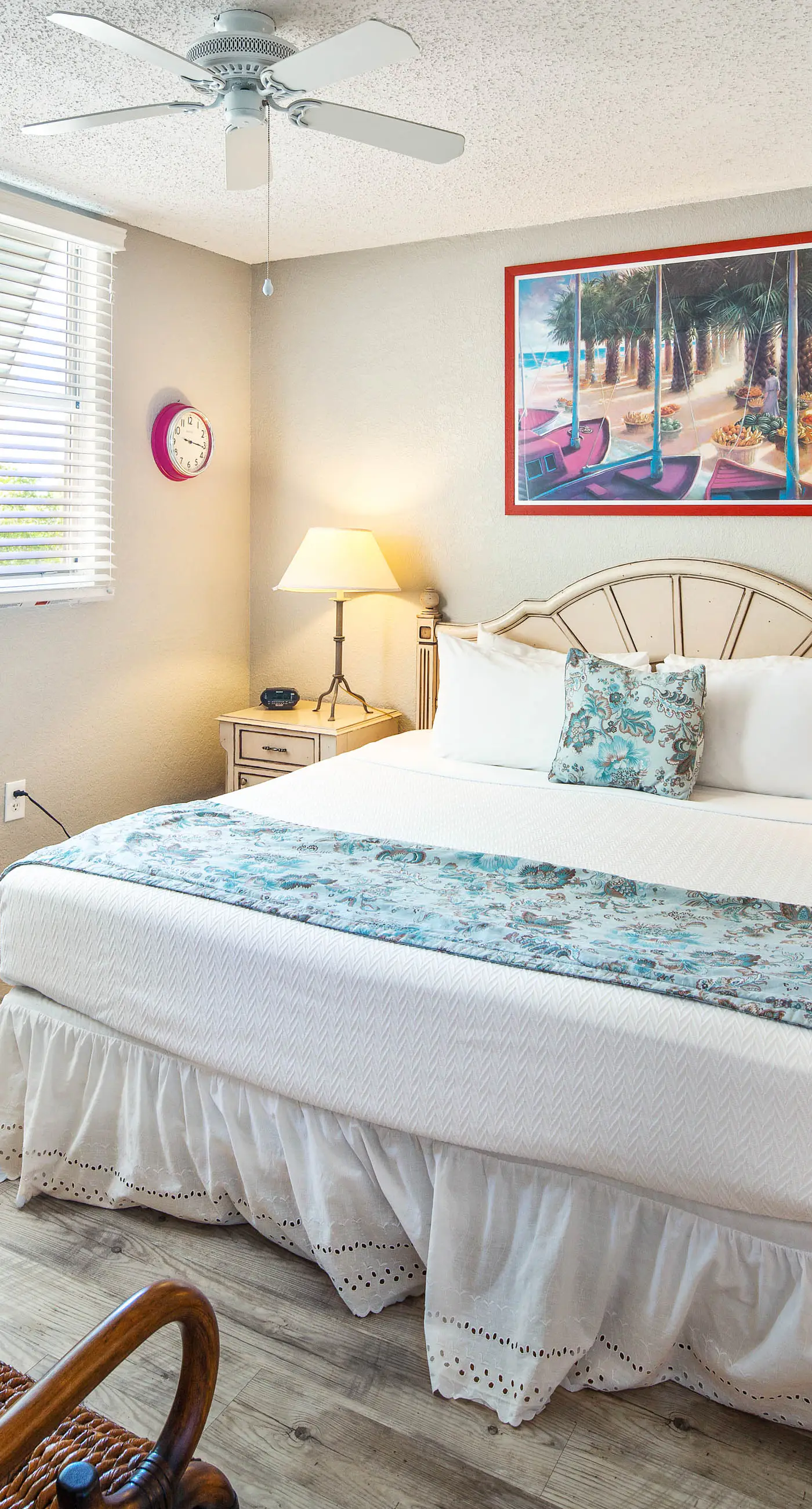 Sunrise Suites - Tahiti Suite 104