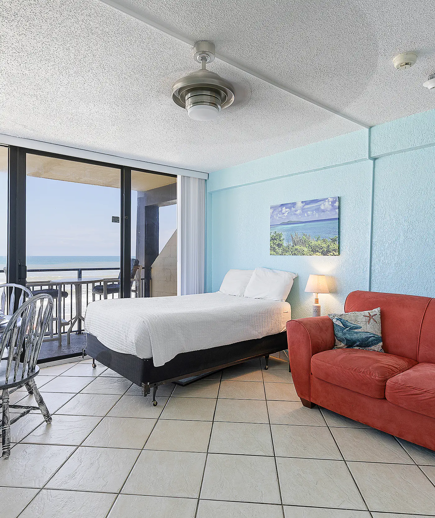 Hawaiian Inn 332