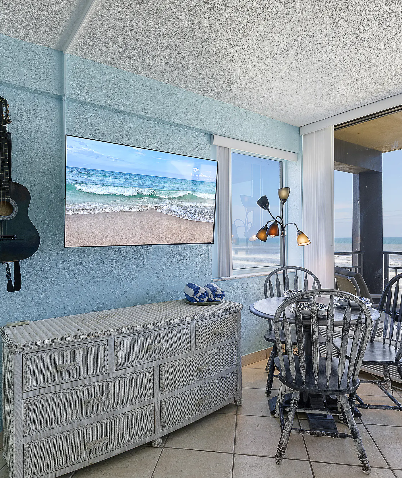 Hawaiian Inn 332
