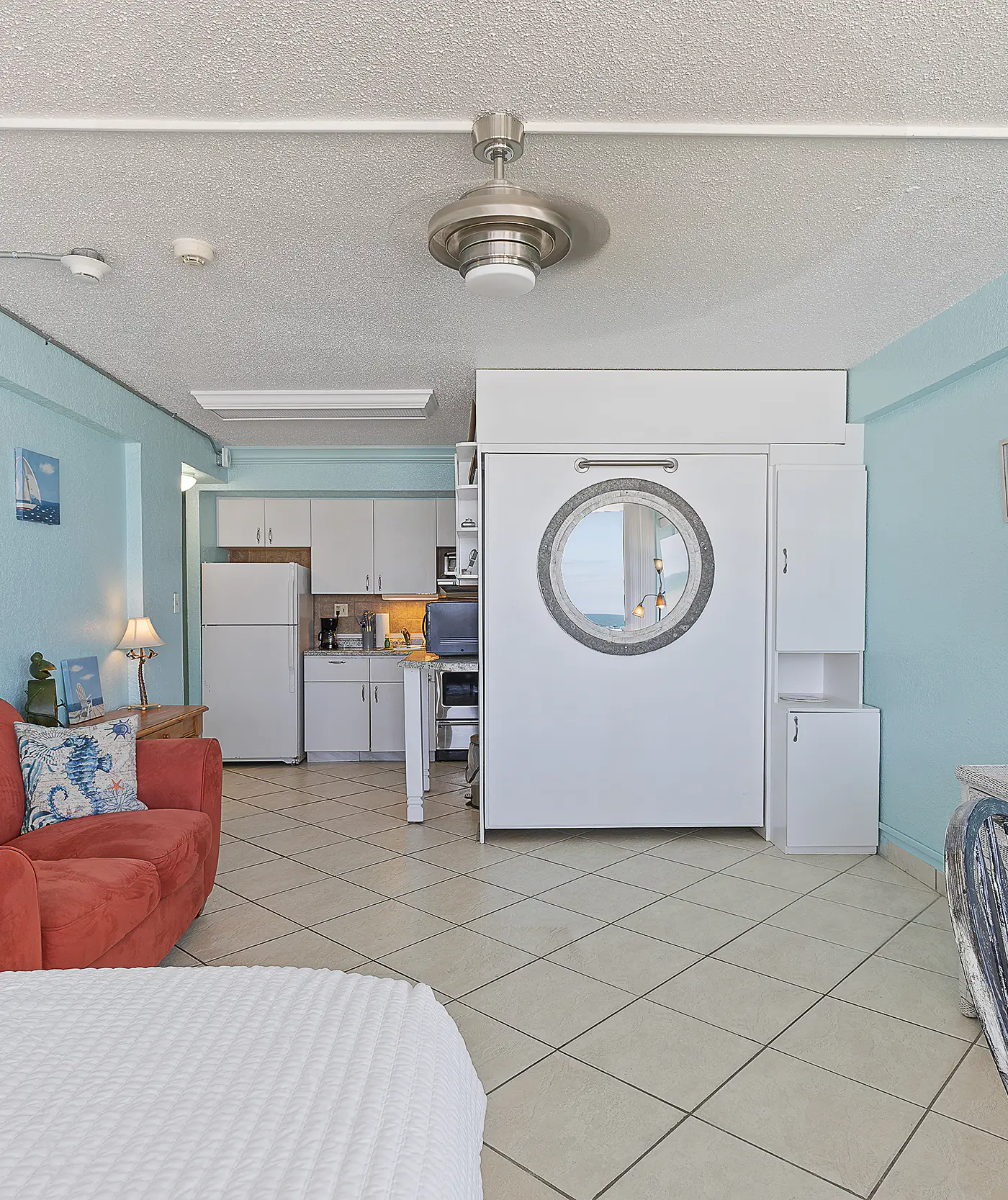 Hawaiian Inn 332