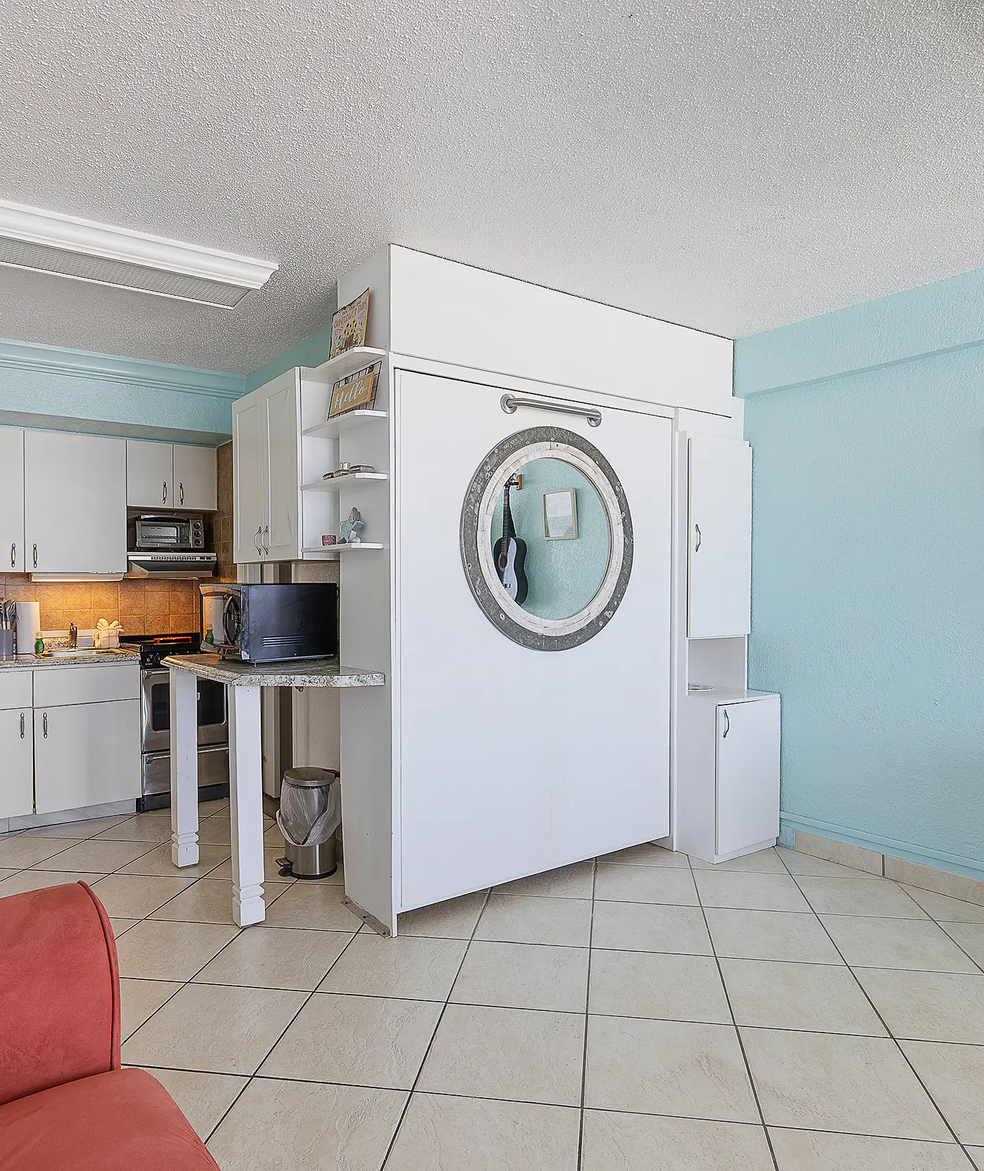 Hawaiian Inn 332