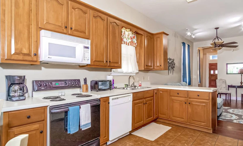 Closest Historic BnB to Ft Moore-Americana Cottage