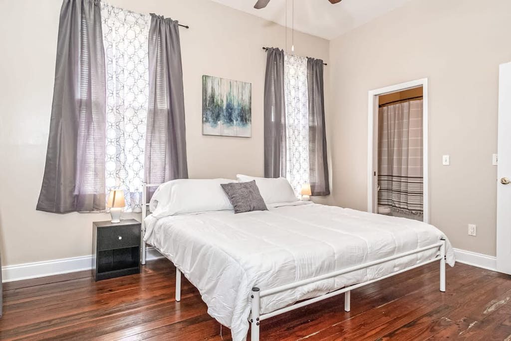 Closest Historic BnB to Ft Moore-Americana Cottage