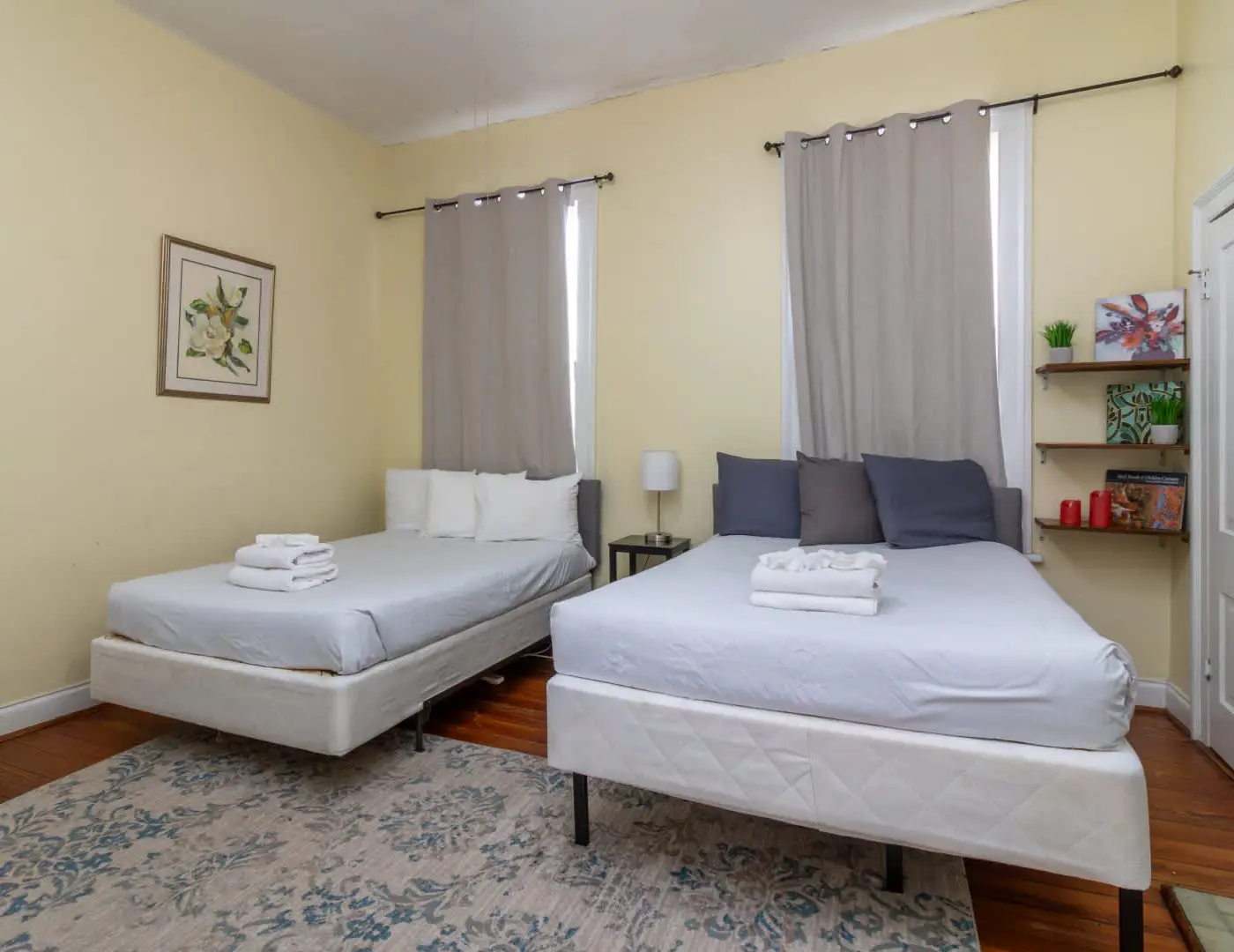 Large Downtown Home - The Sunny Southern Manse