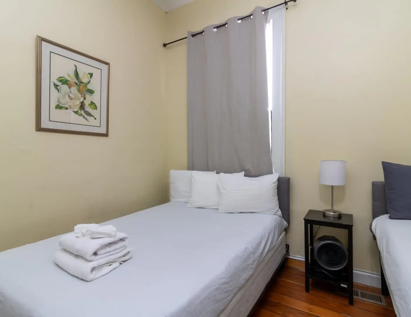Large Downtown Home - The Sunny Southern Manse