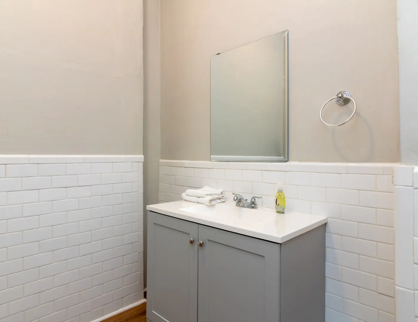 Large Downtown Home - The Sunny Southern Manse