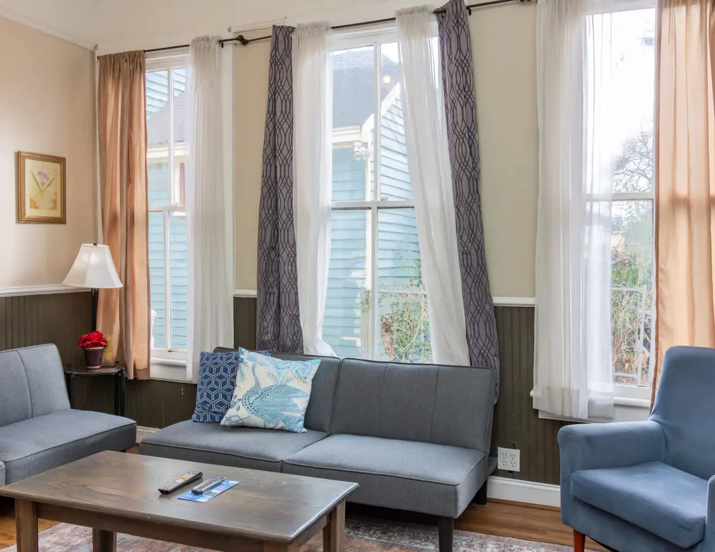 Large Downtown Home - The Sunny Southern Manse