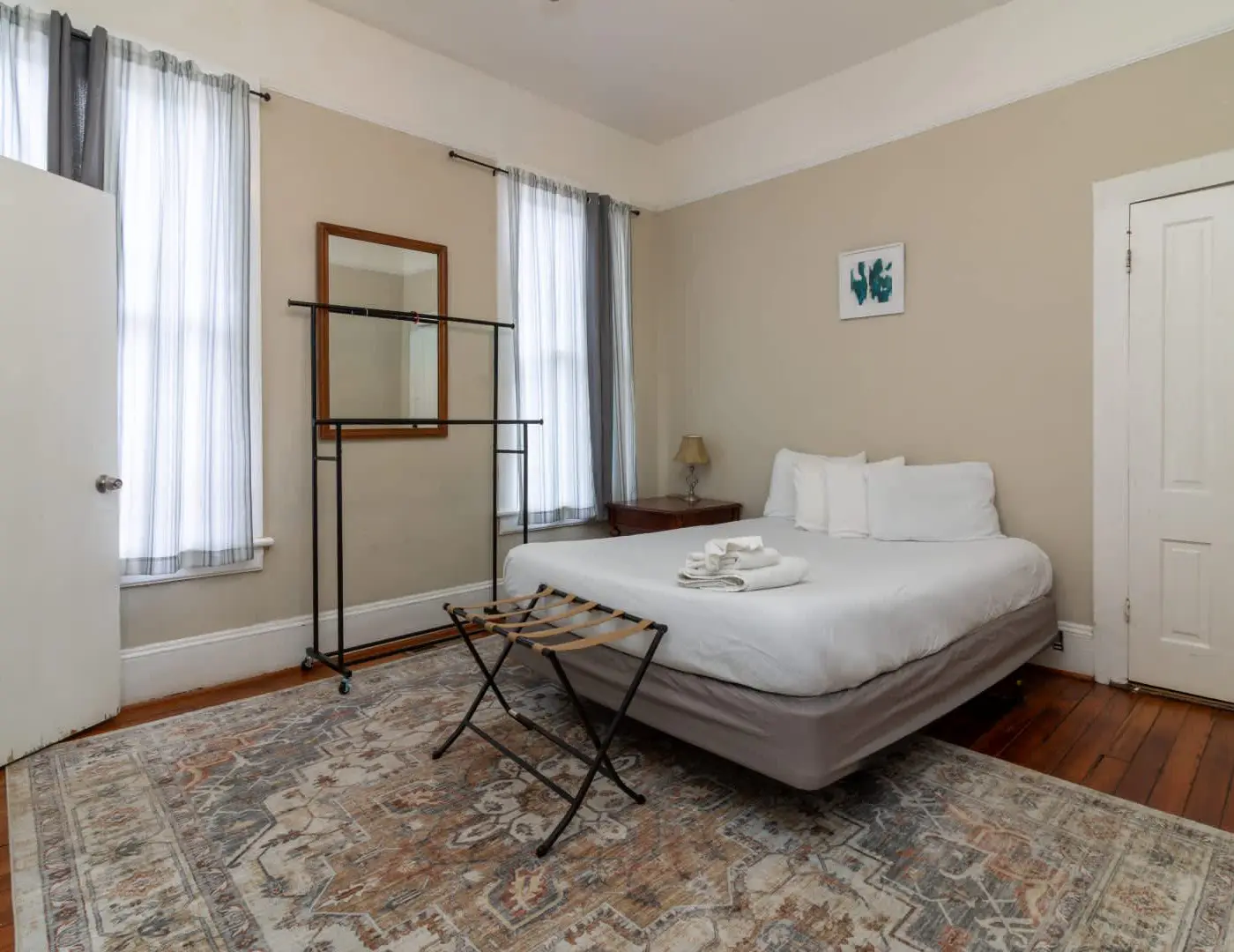 Large Downtown Home - The Sunny Southern Manse