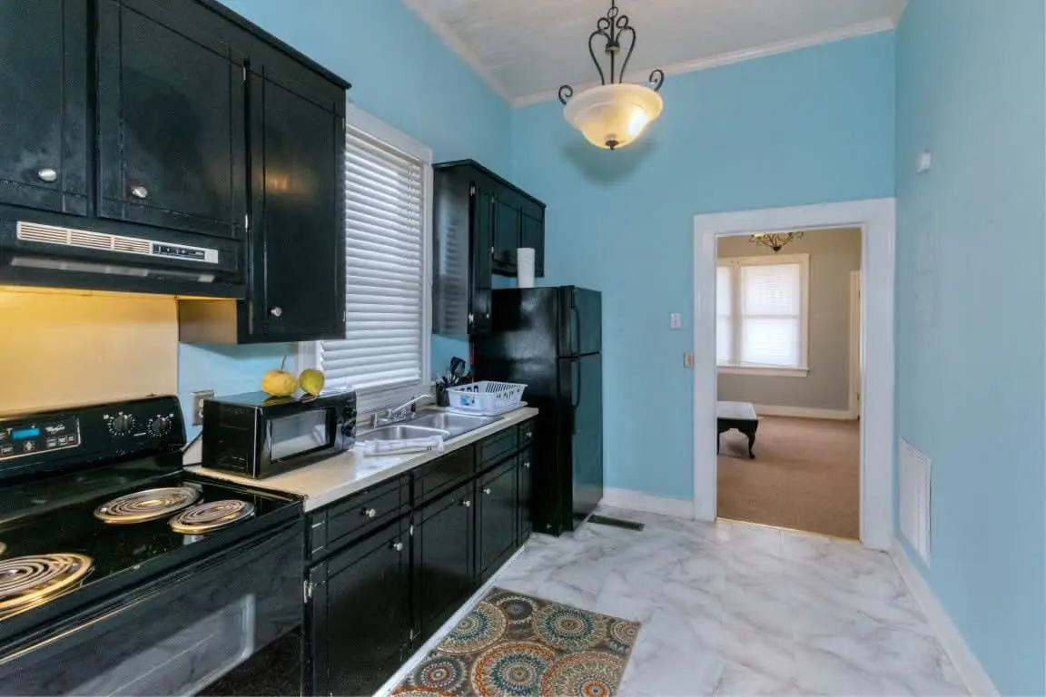 Moments to Chattahoochee-Cottage - Walk-To-Dining!