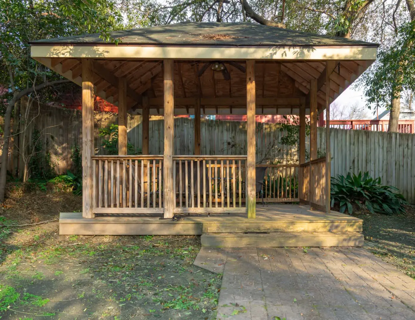 Downtown, Moments from Riverwalk-Broadway Bungalow
