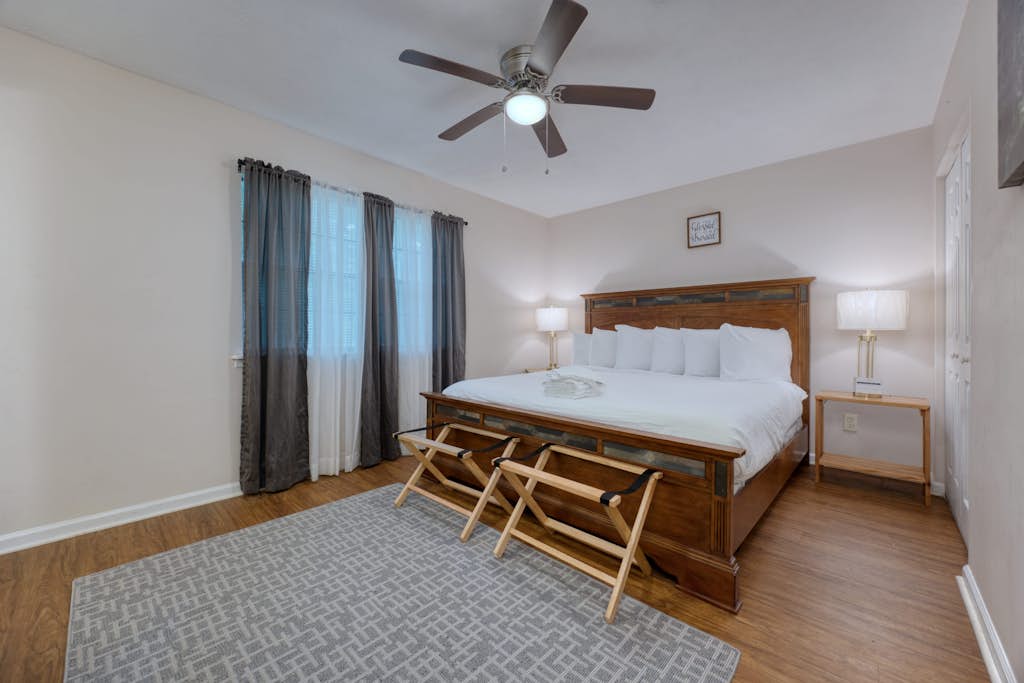 Large Yard, Cabin in the Woods! - Columbus Retreat