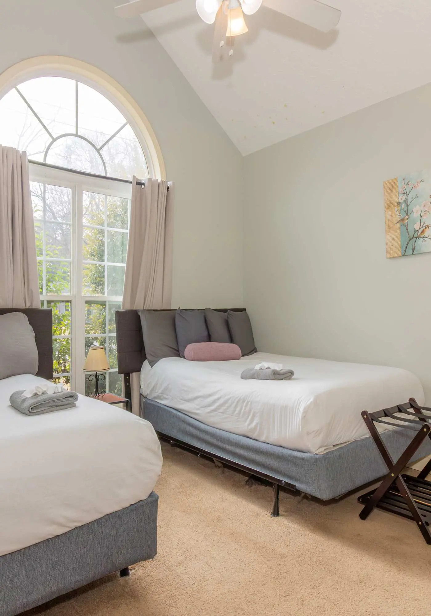 Creekside Stay Near Fort Benning Sleeps 12!