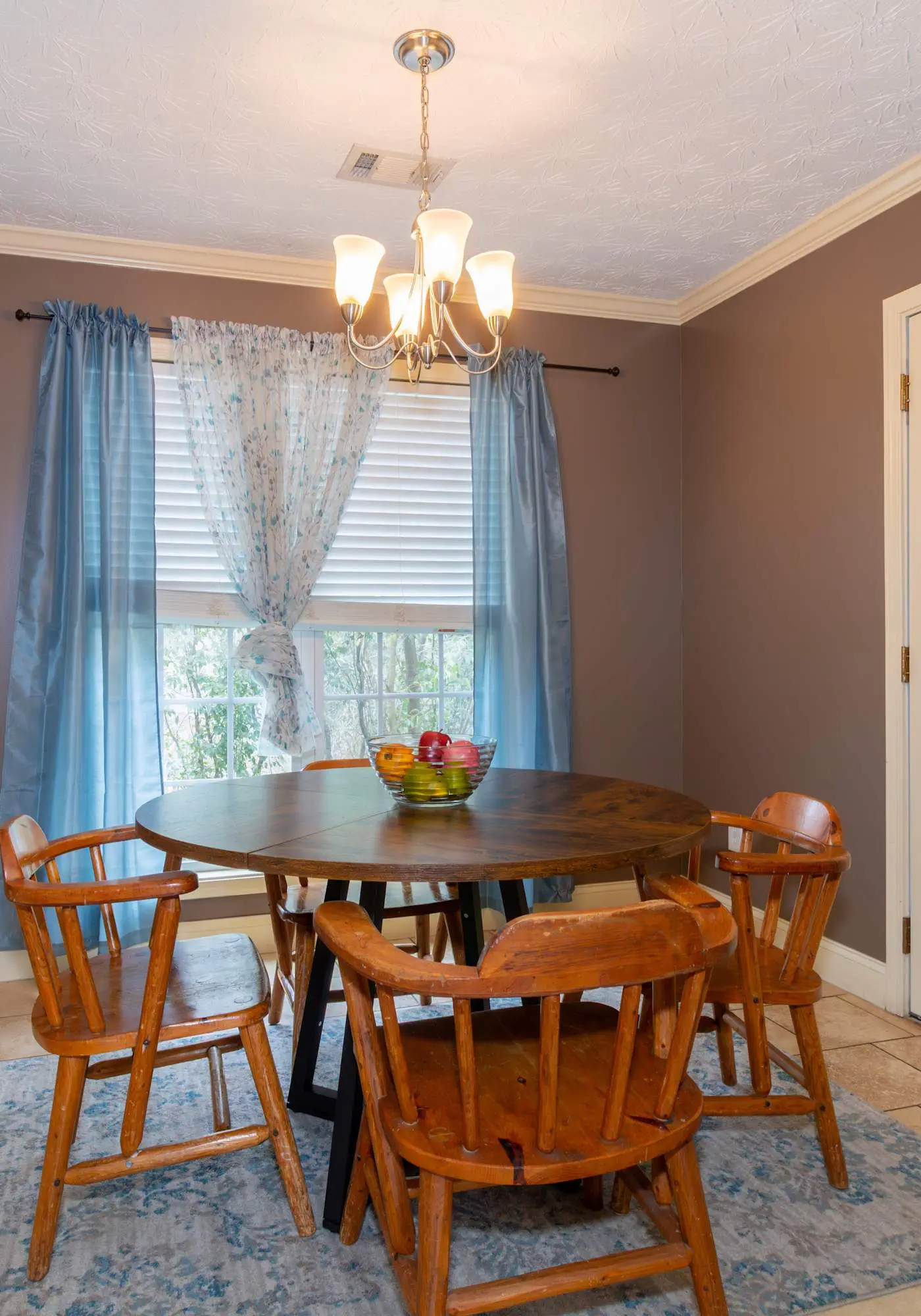 Creekside Stay Near Fort Benning Sleeps 12!