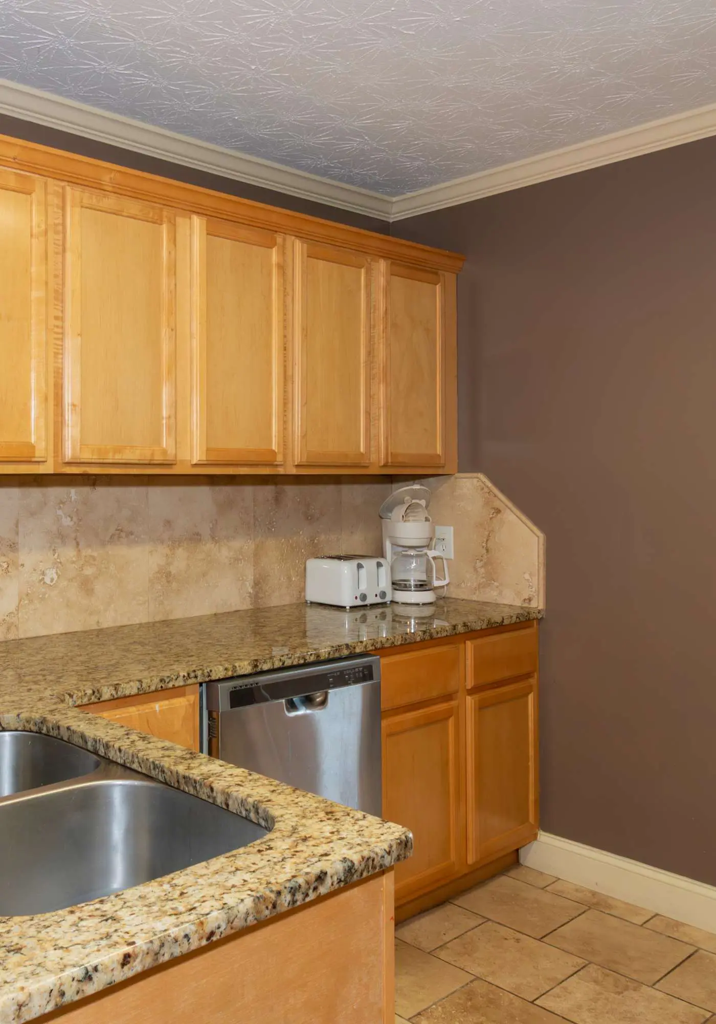 Creekside Stay Near Fort Benning Sleeps 12!