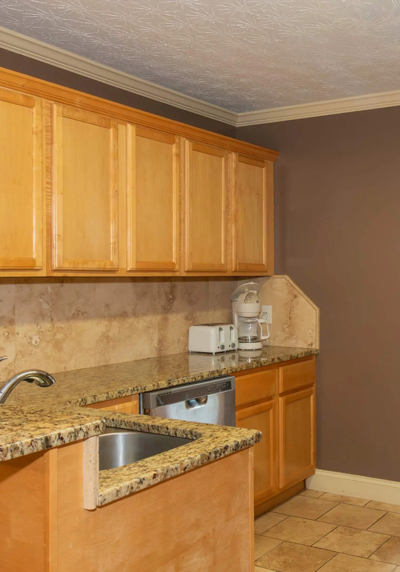 Creekside Stay Near Fort Benning Sleeps 12!