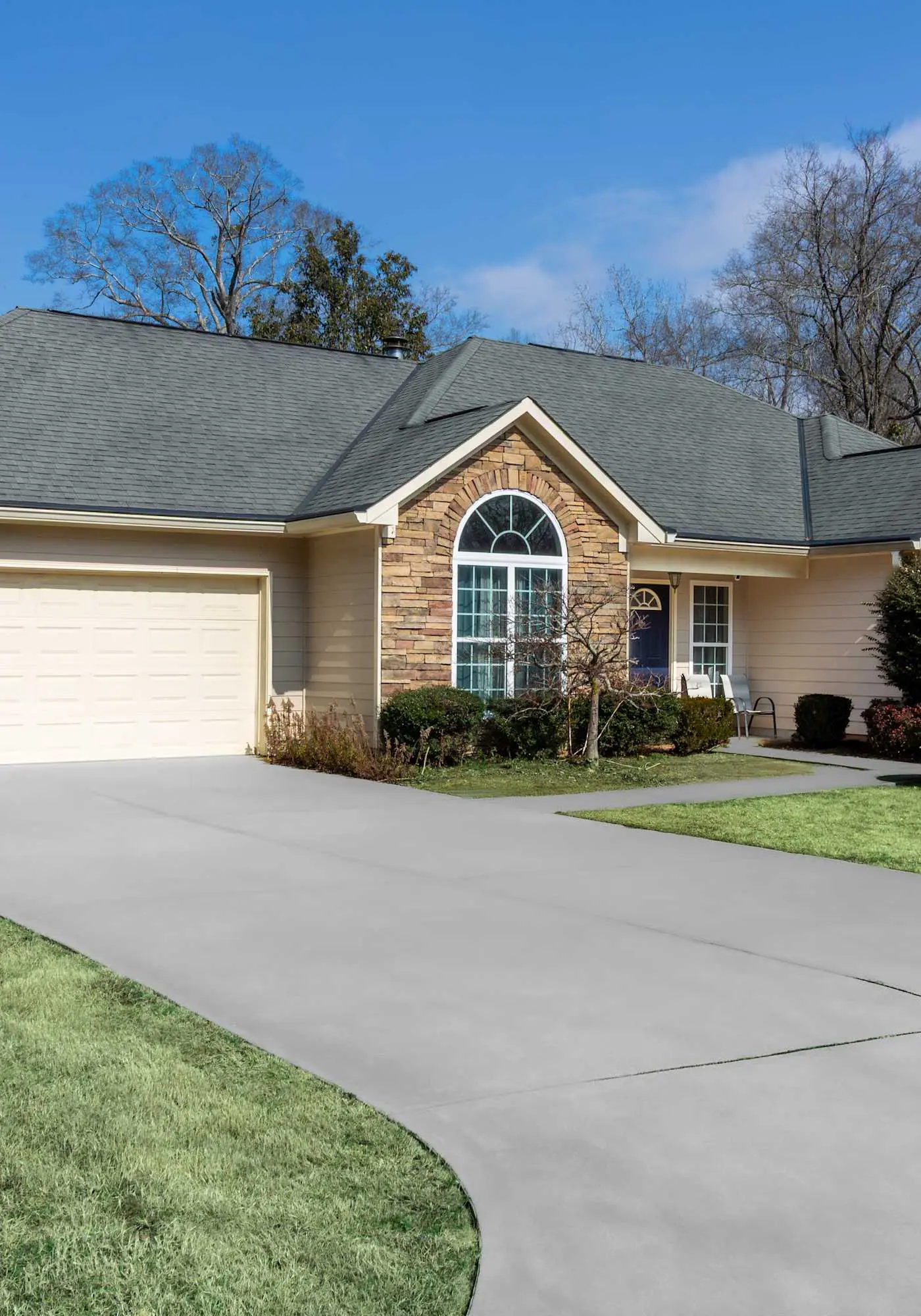 Creekside Stay Near Fort Benning Sleeps 12!
