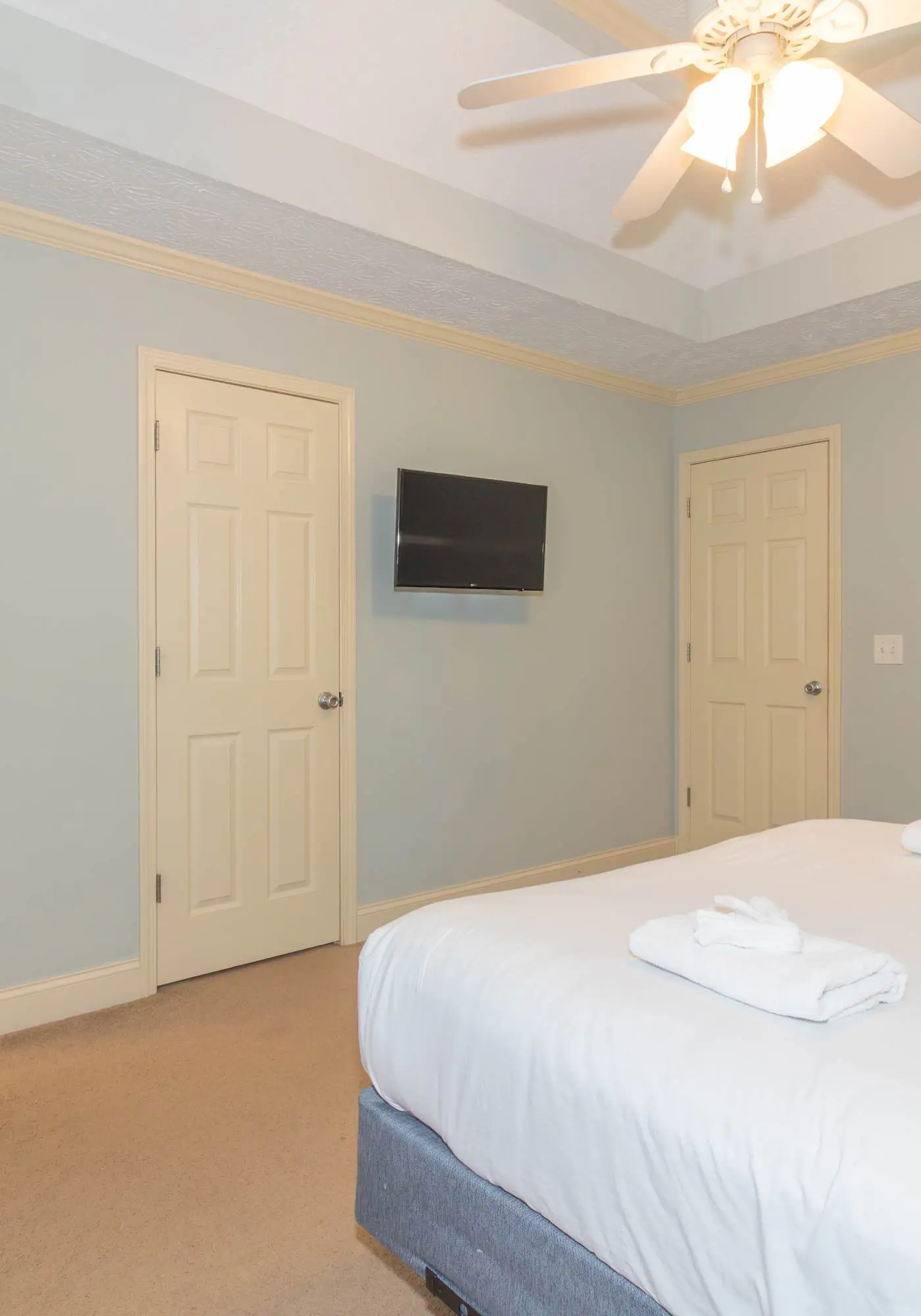 Creekside Stay Near Fort Benning Sleeps 12!