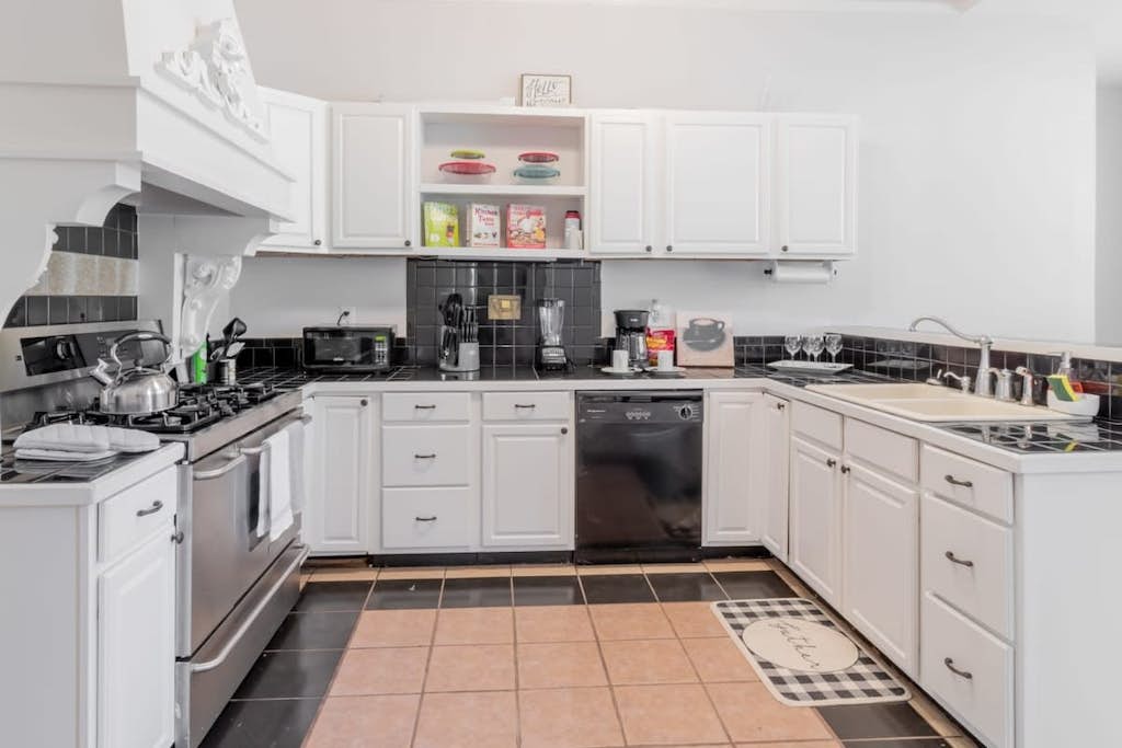 Mins to Riverwalk & Downtown - Mighty Mildred