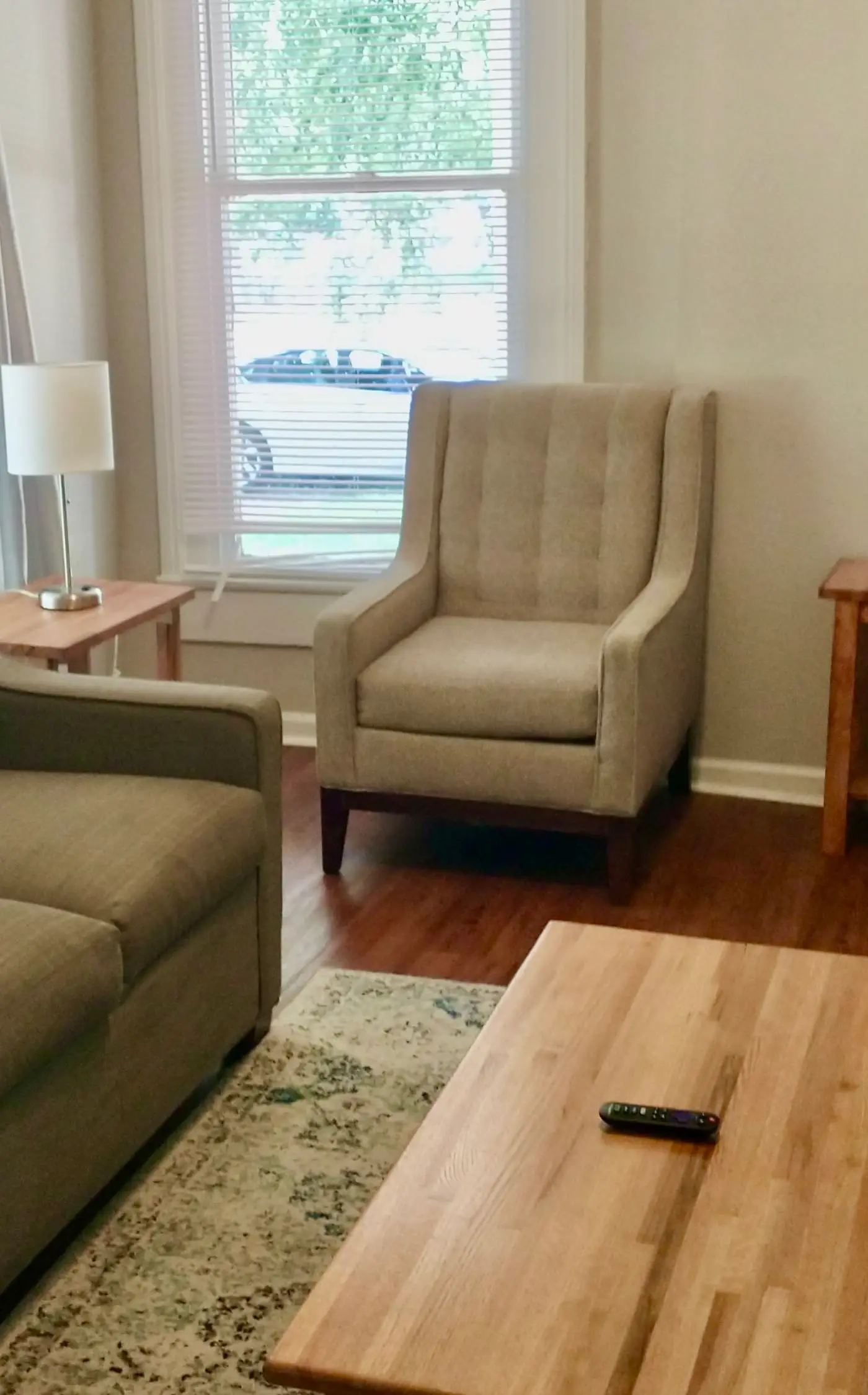 Wrap-Around-Porch & Pet-Friendly- Cozy Uptown Home