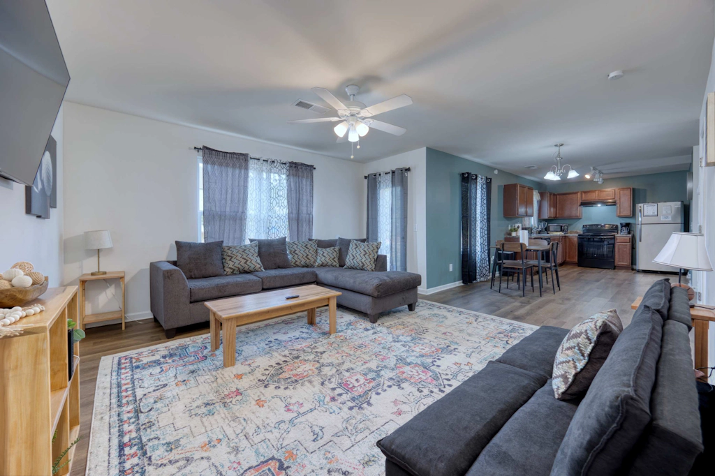 Near Ft. Benning & Downtown: The Moore House 2