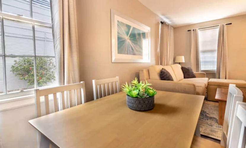 Centrally Located - The Delightful Doubles Unit B