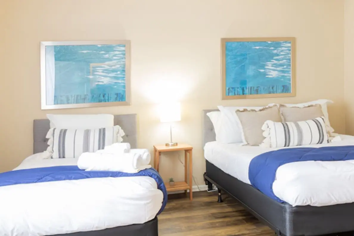 Centrally Located- The Delightful Doubles Unit E