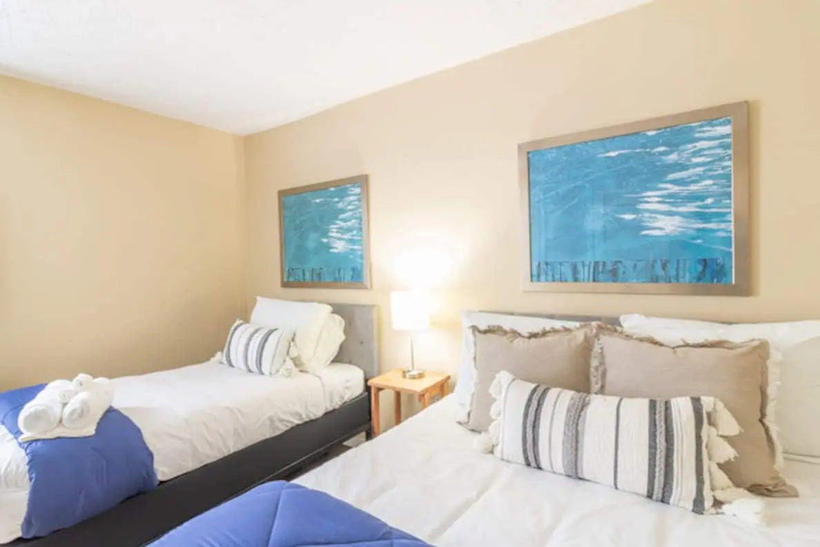 Centrally Located- The Delightful Doubles Unit E