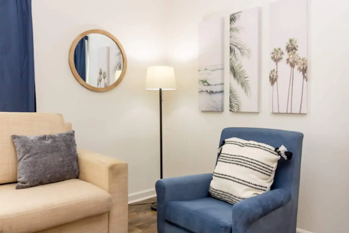 Centrally Located- The Delightful Doubles Unit E