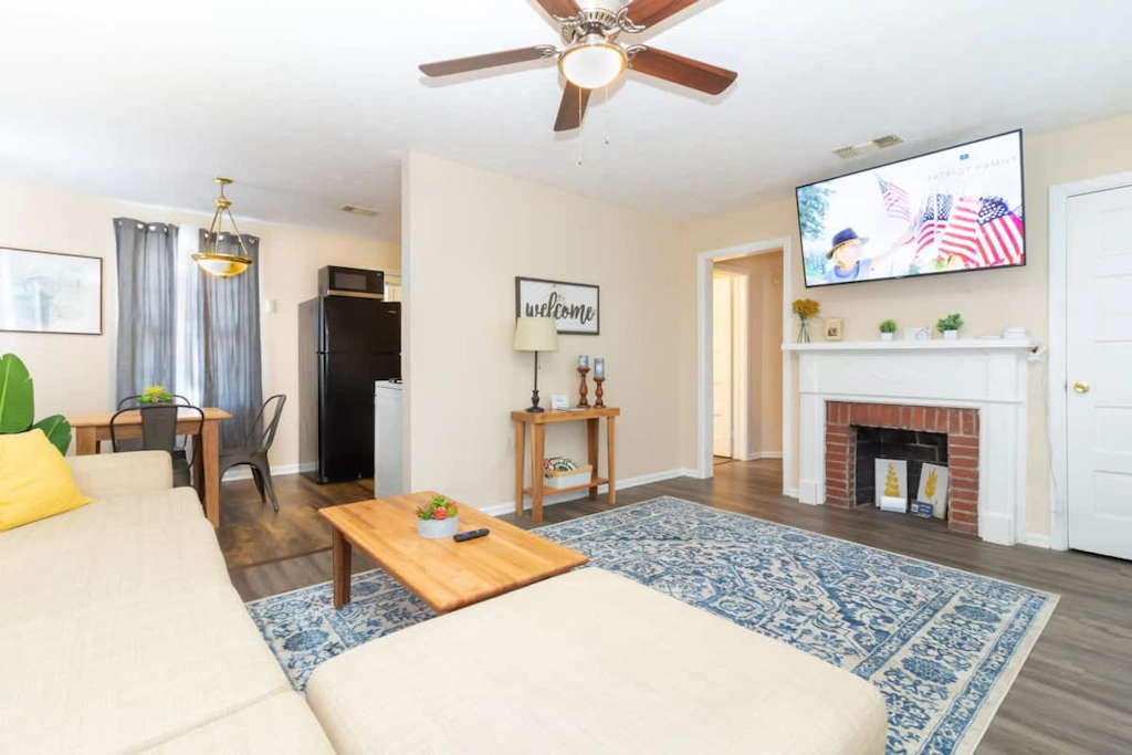 Modern Interior - Delightful Doubles Unit D