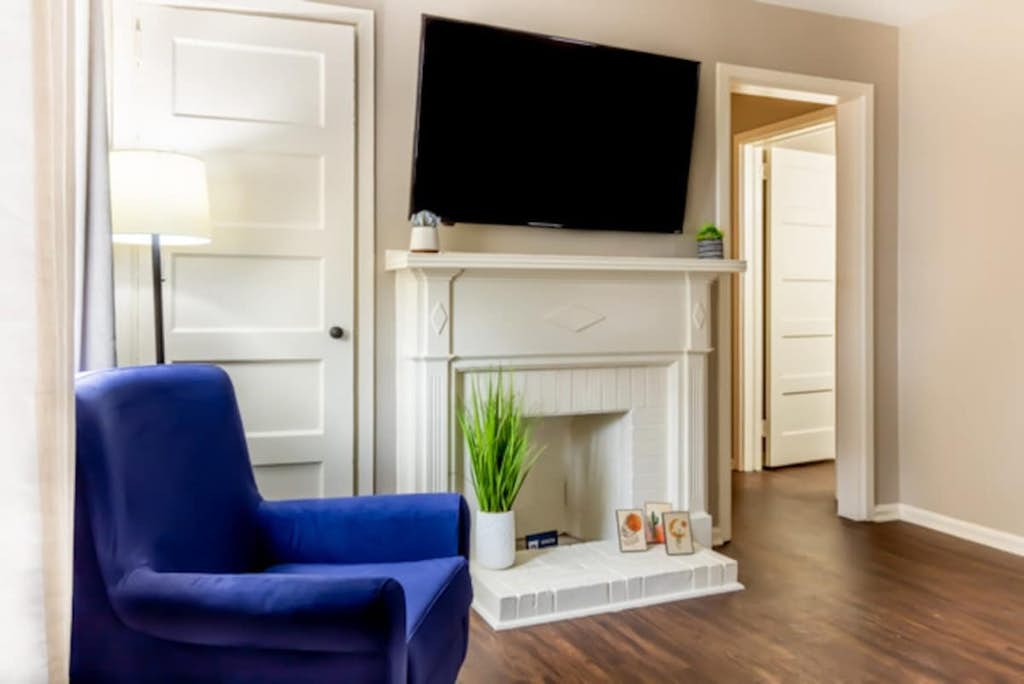 Near Downtown - The Delightful Double - Units A&B