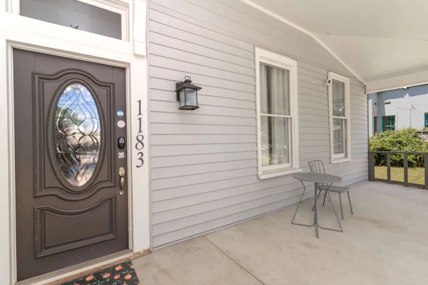 Discover the ultimate retreat in midtown! Our charming 4-bed, 3 bath home is just a stone's throw from the Riverwalk near Fort Benning (Moore). With ample space to sleep 18 guests, this cozy haven offers modern amenities, a fully equipped kitchen, and comfortable bedrooms. We want our guests to relax and feel "at home." Family-friendly, and pets are welcome with a fee. We would love to host you!