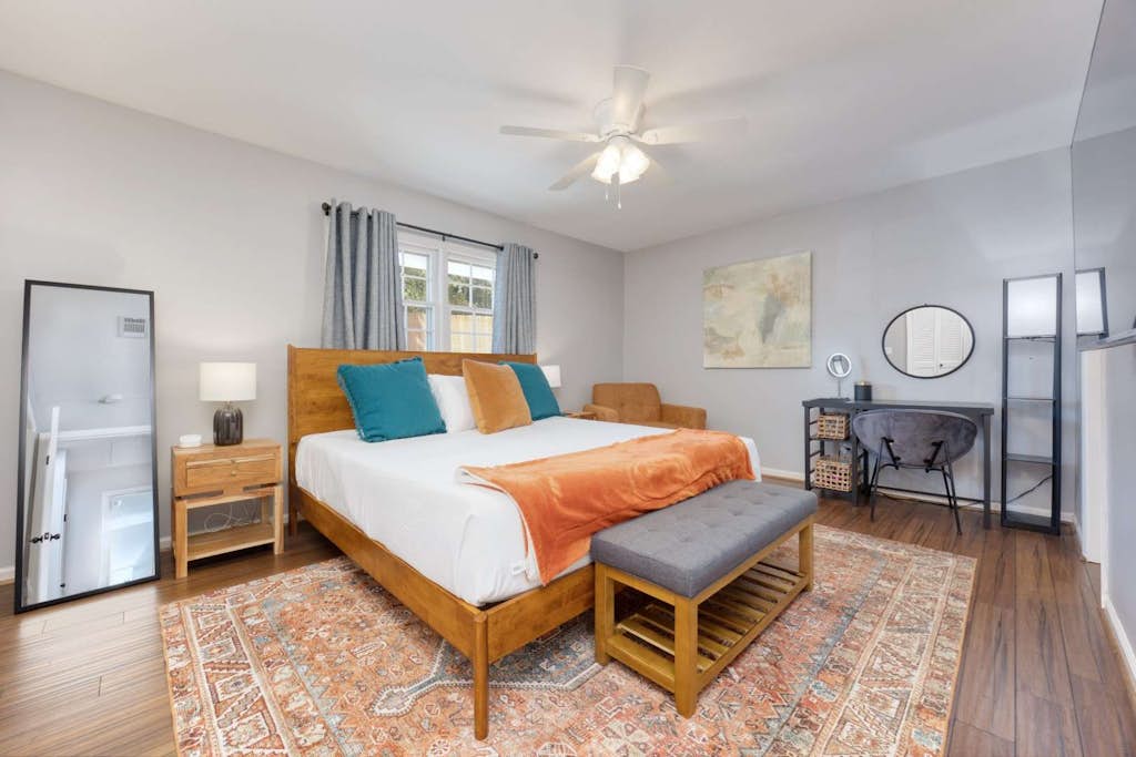 Columbus Oasis: Pool, Hot Tub & Family Fun!