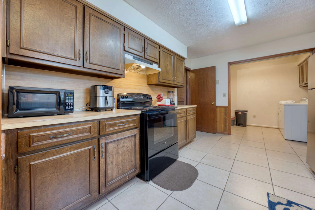 Mins to Fort Benning - The Columbus Cottage Guesthouse