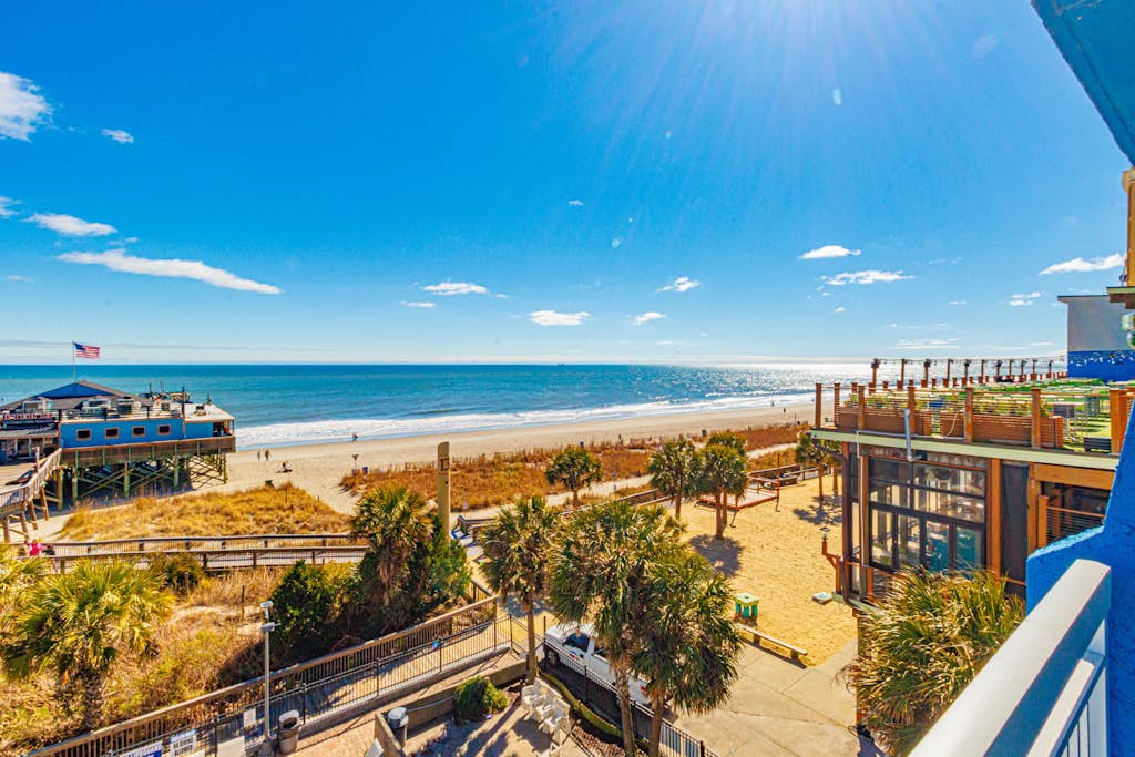 Yachtsman 505 Oceanfront Retreat Close to SkyWheel & Boardwalk