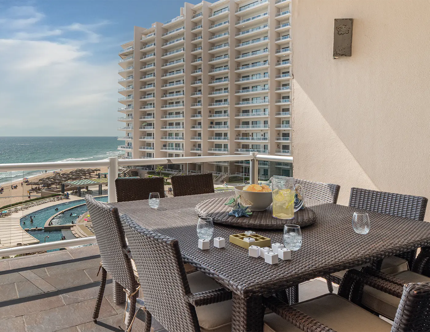 Las Palomas Resort Coronado 404