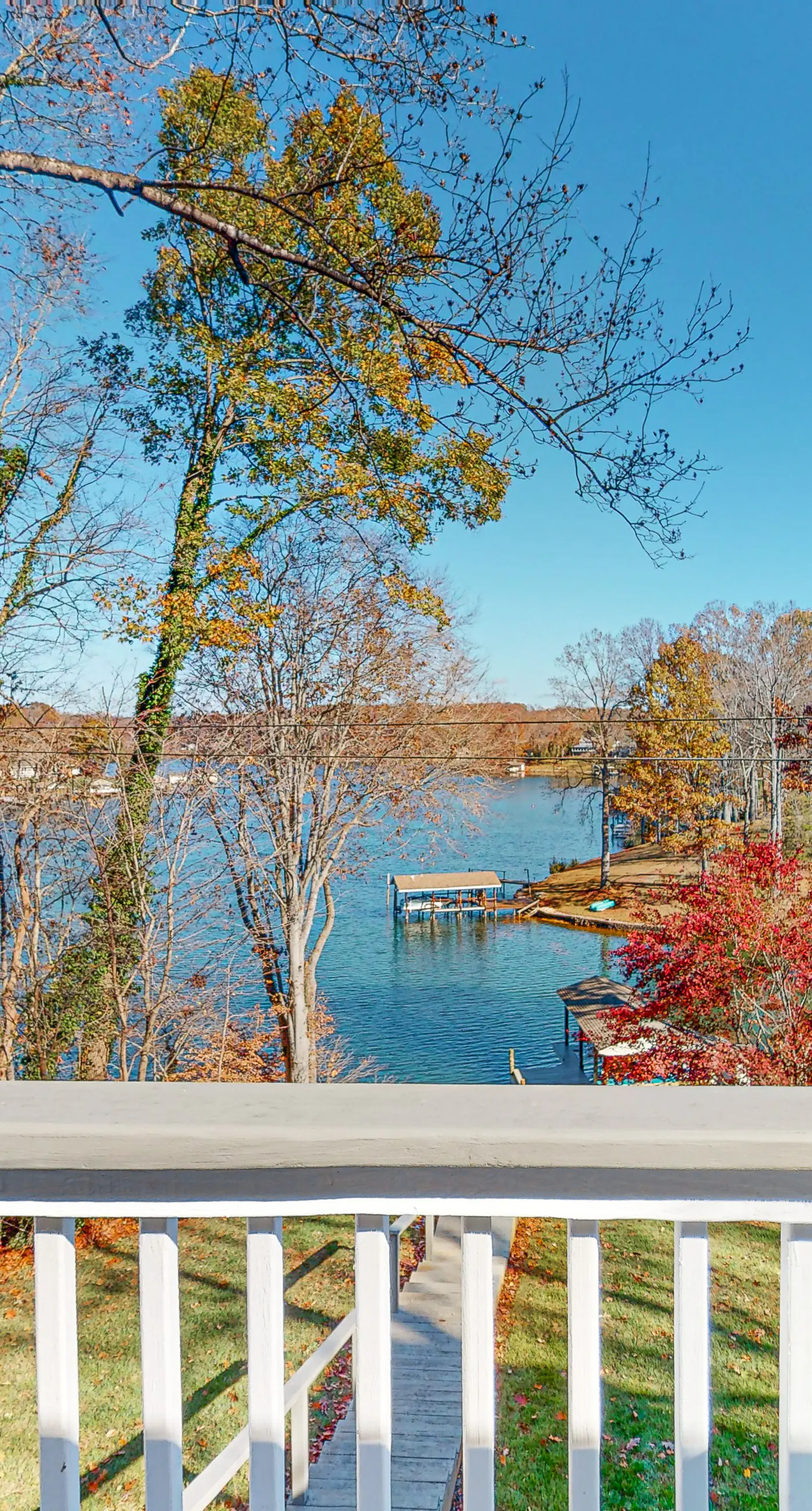 The Lake House on Sunset Point