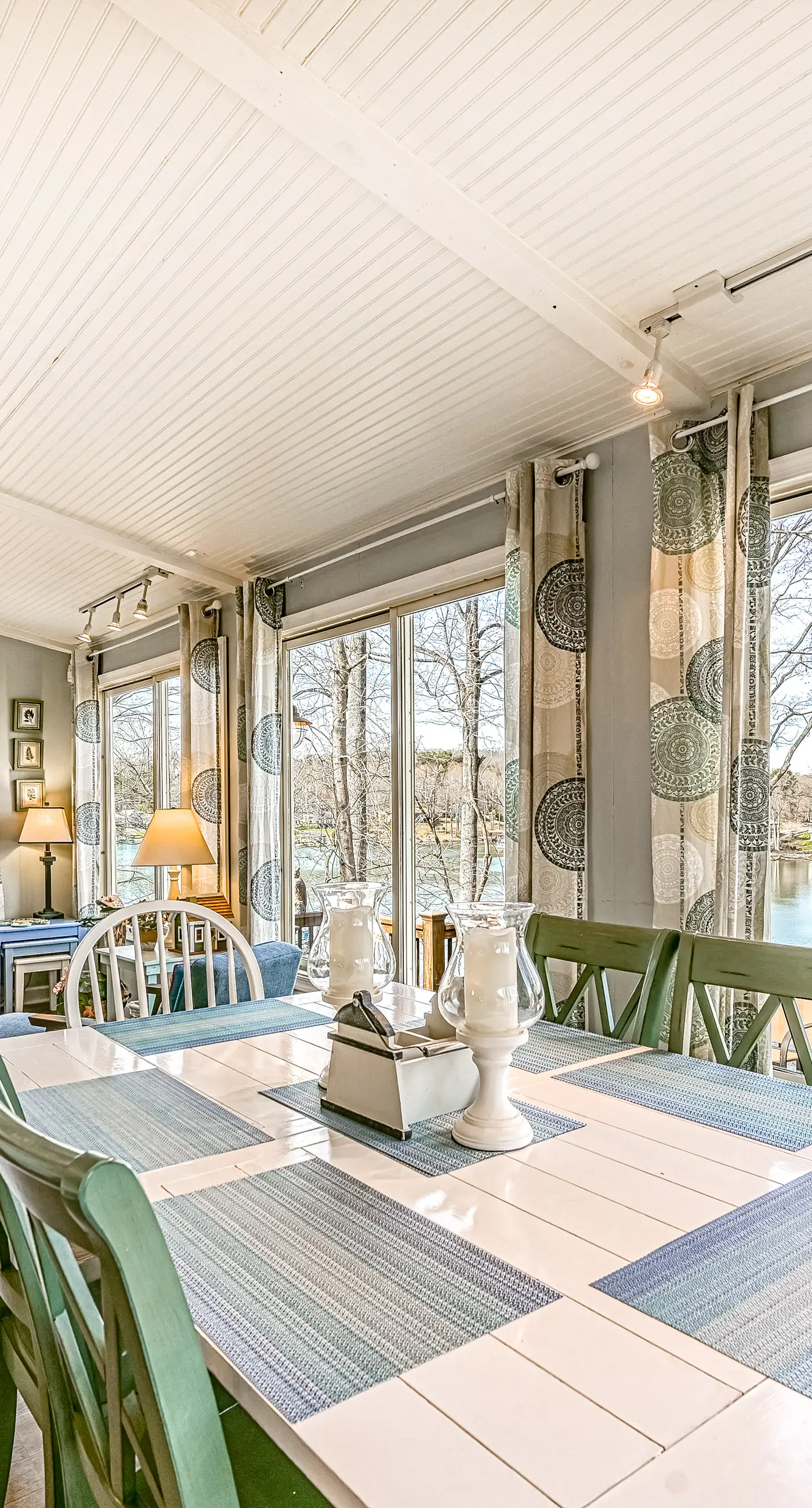 Cottage at the Lake