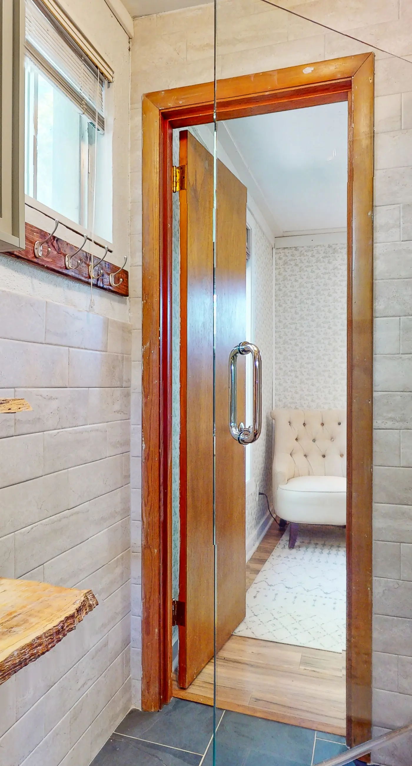 Jewelbox Cottage