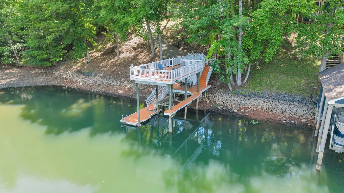 Lakefront Tranquility at Smith Mountain Lake - Moneta, VA